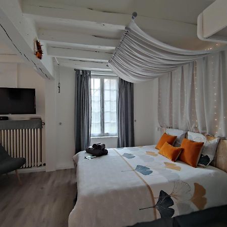 Bed and Breakfast Atelier Des Sens 89 Evry  Zewnętrze zdjęcie