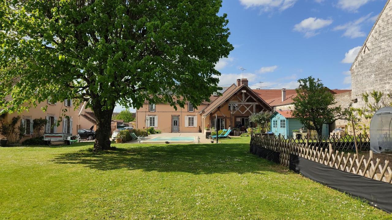 Bed and Breakfast Atelier Des Sens 89 Evry  Zewnętrze zdjęcie
