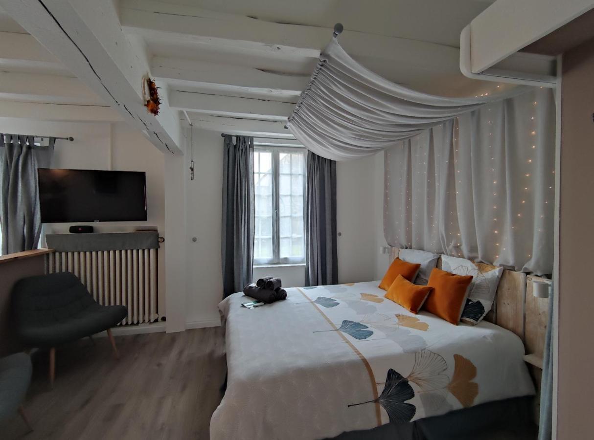 Bed and Breakfast Atelier Des Sens 89 Evry  Zewnętrze zdjęcie